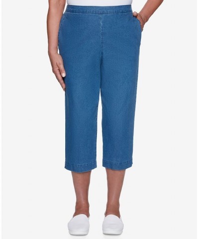 Petite Classics Pull-On Capri Pants Medium Denim $31.32 Jeans